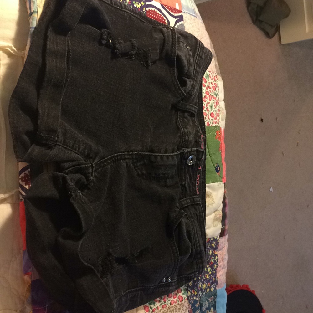 black jean shorts